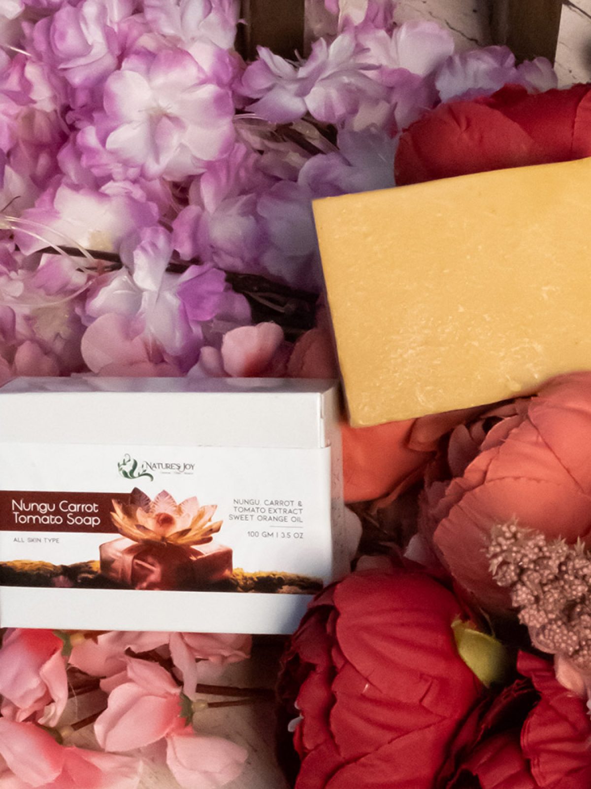 Nungu Carrot Tomato soap